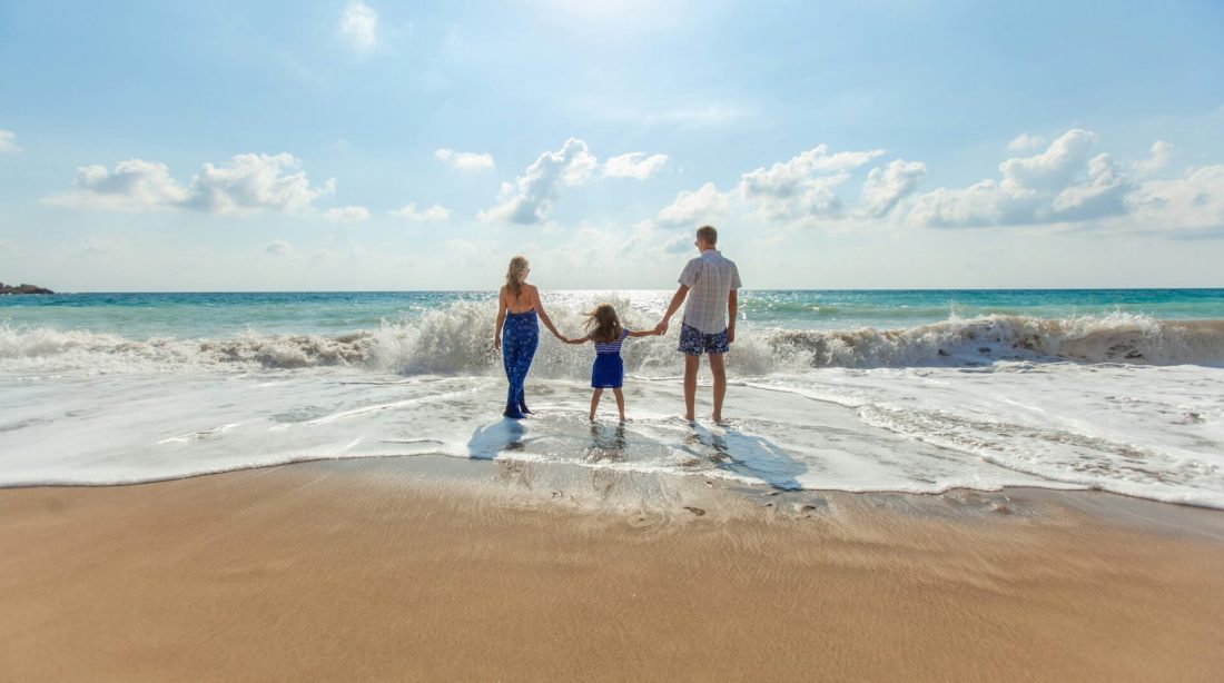 How To Pick The Right Life Insurance Policy & Costs To Expect How To Pick The Right Life Insurance Policy & Costs To Expect