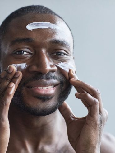 Best Moisturizer for Dry Skin 2024: Top Dermatologist-Approved Creams and Lotions