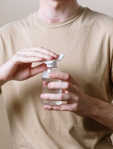 Cerave Hydrating Cleanser Vs La Roche-Posay Toleriane Purifying Cleanser: CeraVe vs. La Roche-Posay: Best Cleanser for Sensitive Skin Cerave Hydrating Cleanser Vs La Roche-Posay Toleriane Purifying Cleanser: CeraVe vs. La Roche-Posay: Best Cleanser for Sensitive Skin