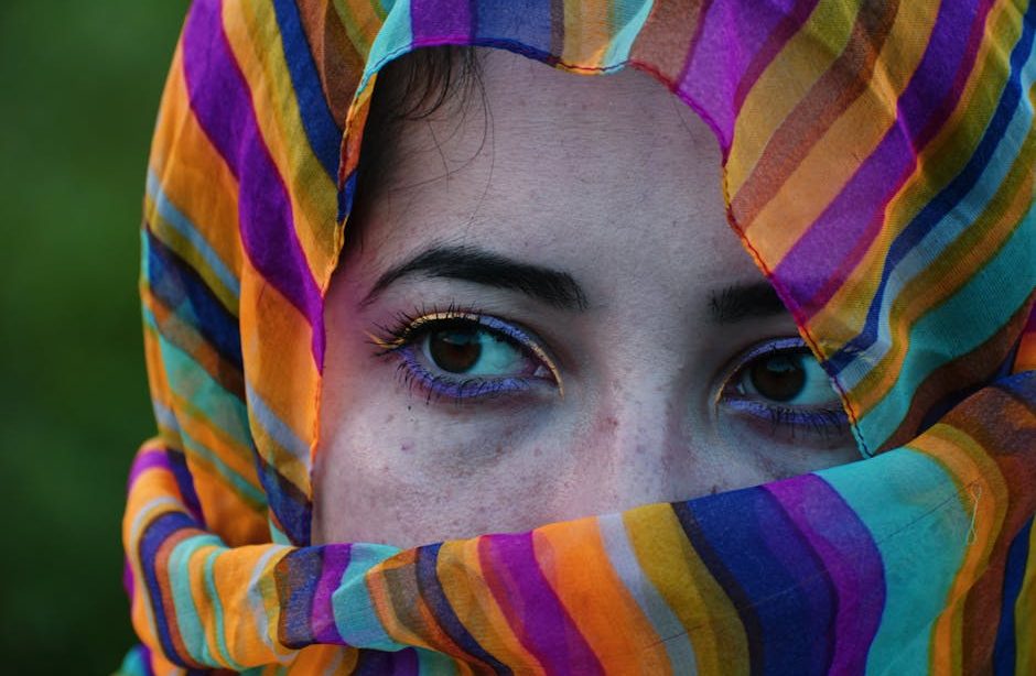 Eye Makeup Over 50: What Actually Works for Hooded Eyes and Crepey Skin