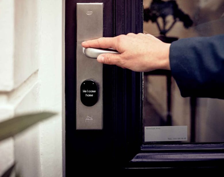 Stuck Outside? How Smart Locks Prevent Lockouts and Boost Home Security