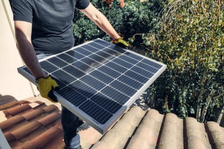 Anker SOLIX C300: Solar Generator vs. Portable Power Station Compared