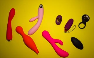 Tracy’s Dog OG 3 vs Wand Vibrator: Which 3-in-1 Toy Suits Your Needs?