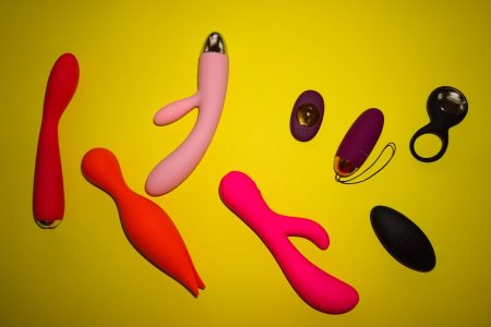 Tracy’s Dog OG 3 vs Wand Vibrator: Which 3-in-1 Toy Suits Your Needs?