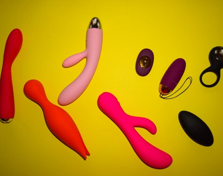 Tracy’s Dog OG 3 vs Wand Vibrator: Which 3-in-1 Toy Suits Your Needs?