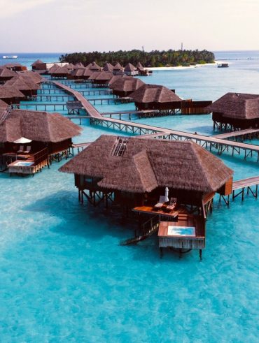 A Complete Guide to Selecting the Right Type of Accommodation for Your Maldives Adventure