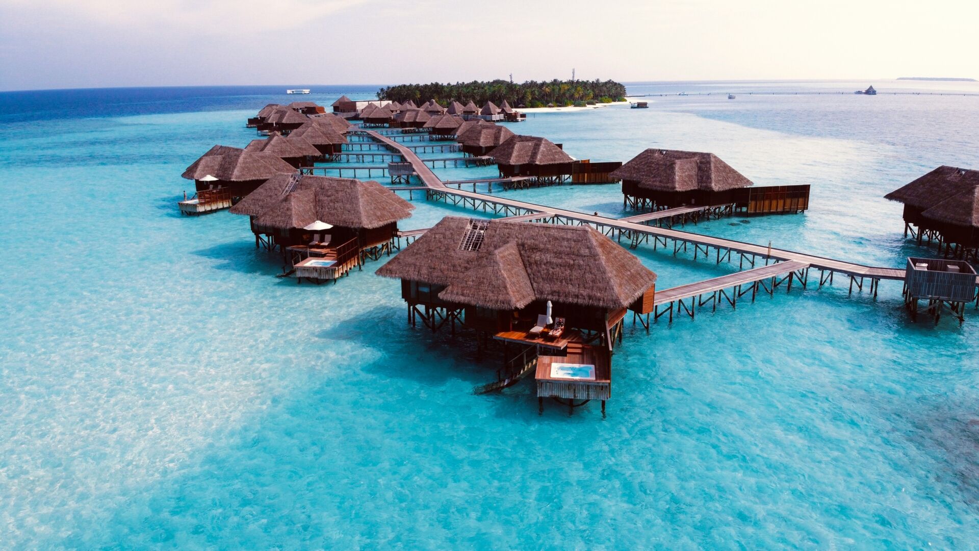 A Complete Guide to Selecting the Right Type of Accommodation for Your Maldives Adventure