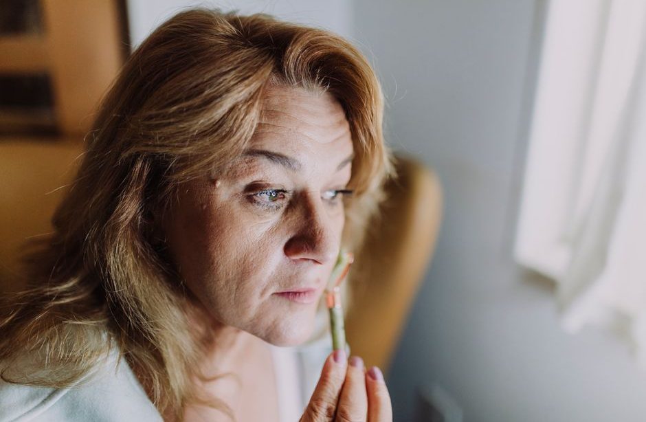 How To Treat Fungal Acne: Fungal Acne vs Closed Comedones: The Skin Barrier Mistake Most Routines Miss