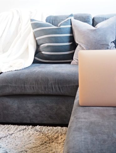 6 Ideas For a Stress-Relieving Night In