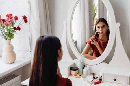 Makeup Brushes For Beginners: 7 Makeup Brushes Beginners Need and How to Use Them
