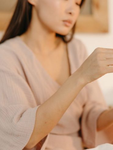 Retinol Vs Bakuchiol For Sensitive Skin: Retinol vs. Bakuchiol for Sensitive Skin: My Honest Take After Years of Testing