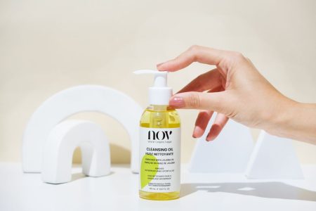 Skincare Products For Dry Sensitive Skin: 7 Holy Grail Skincare Products for Dry, Sensitive Skin (2026)